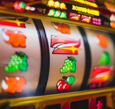 Cómo elegir una tragamonedas en un casino en línea: recomendaciones para principiantes
